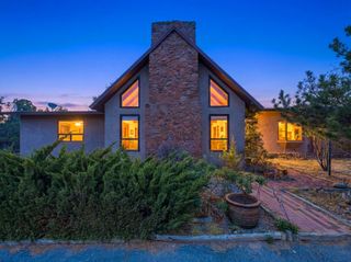 3649 Mimbres Lane, Santa Fe, NM 87507