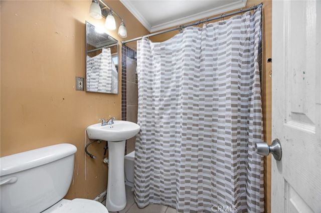 915 Alta, Redlands, CA 92374