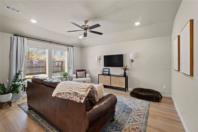 2219 S 9th Street, Rogers, AR 72758