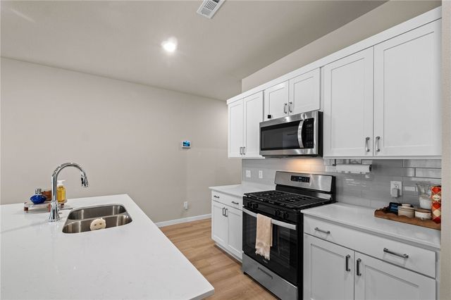 2219 S 9th Street, Rogers, AR 72758