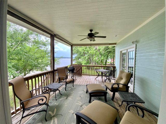 194 Plum Tree Cir, Livingston, TX 77351