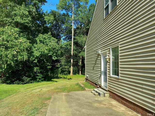 224 Crossfire Road, Holly Springs, NC 27540