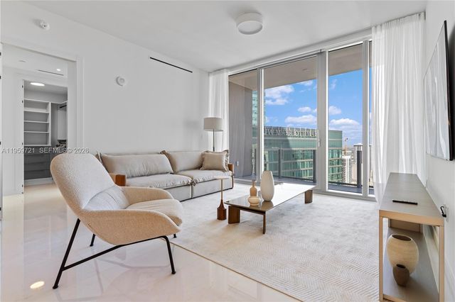 300 Biscayne Blvd Way 4509, Miami, FL 33131