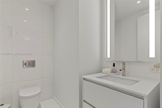 300 Biscayne Blvd Way 4509, Miami, FL 33131