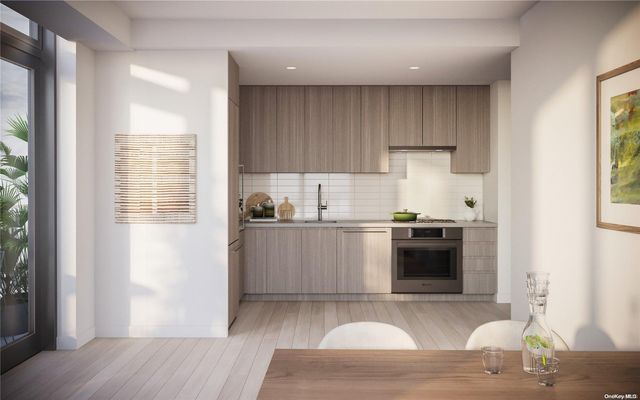 131-02B 40th Road 14Q, Flushing, NY 11354