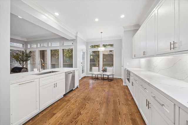 5325 Hidalgo Street, Houston, TX 77056