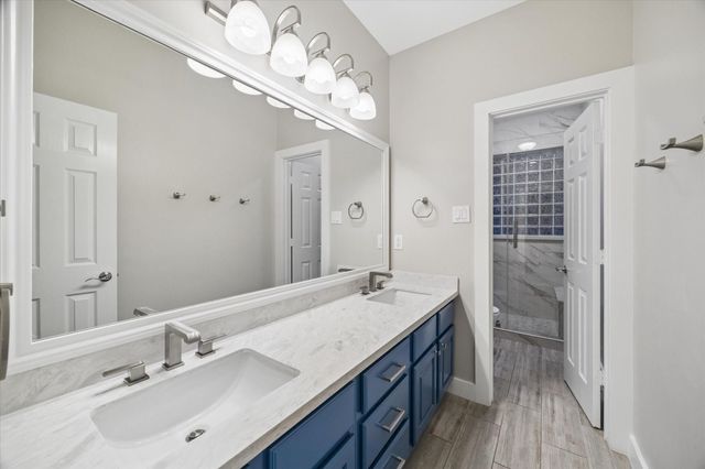 5325 Hidalgo Street, Houston, TX 77056