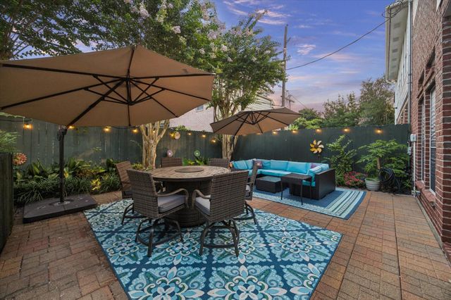 5325 Hidalgo Street, Houston, TX 77056