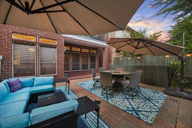 5325 Hidalgo Street, Houston, TX 77056
