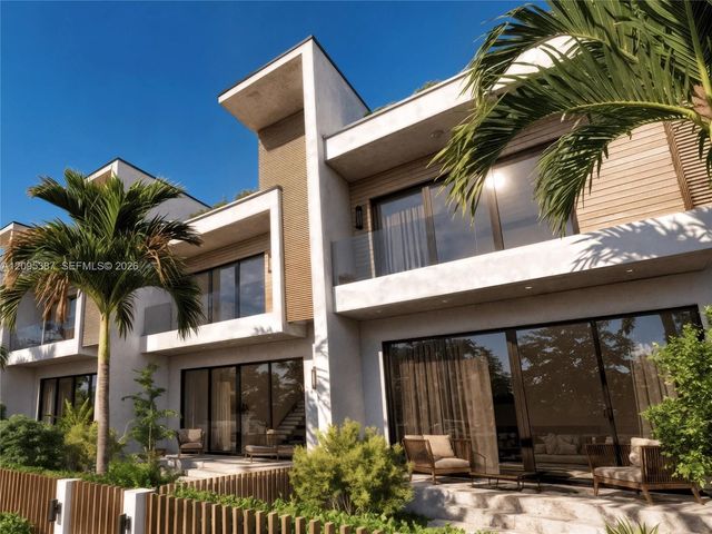 2840 NE 32nd Street, Fort Lauderdale, FL 33306