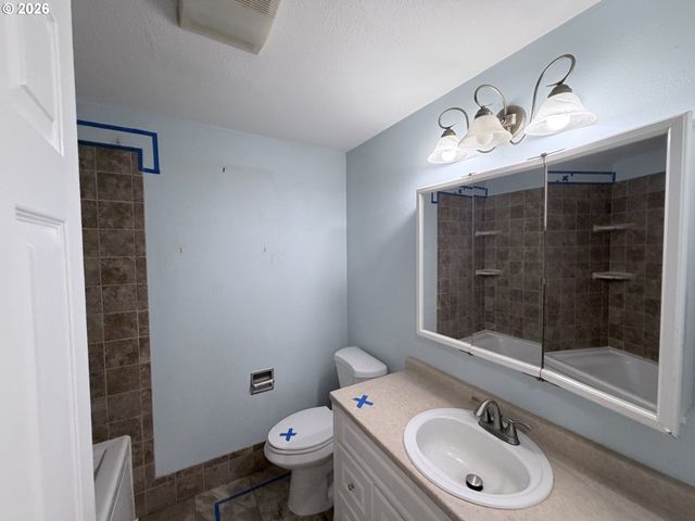14015 Sw Hazel St, Beaverton, OR 97005