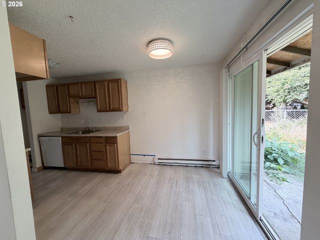 14015 Sw Hazel St, Beaverton, OR 97005