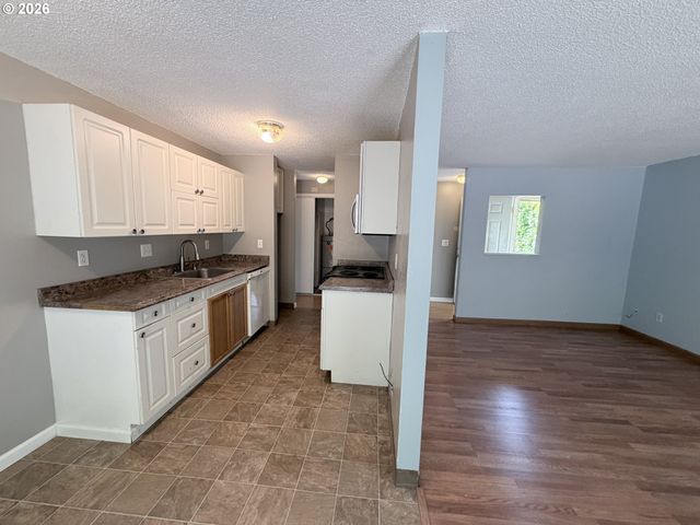 14015 Sw Hazel St, Beaverton, OR 97005