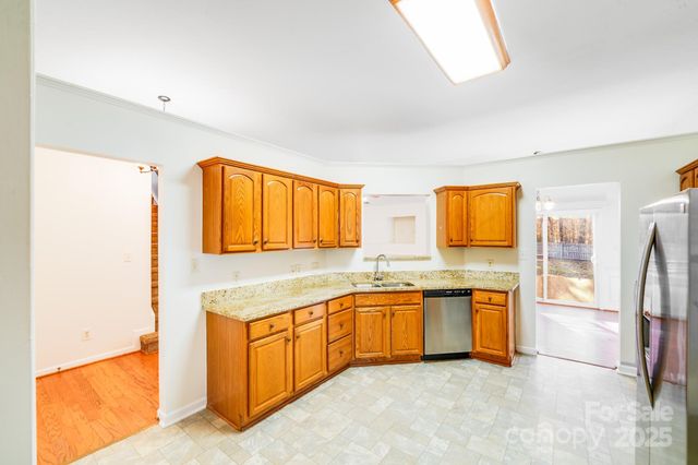 2712 Thornburg Court, Monroe, NC 28110