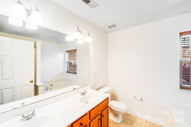 2712 Thornburg Court, Monroe, NC 28110