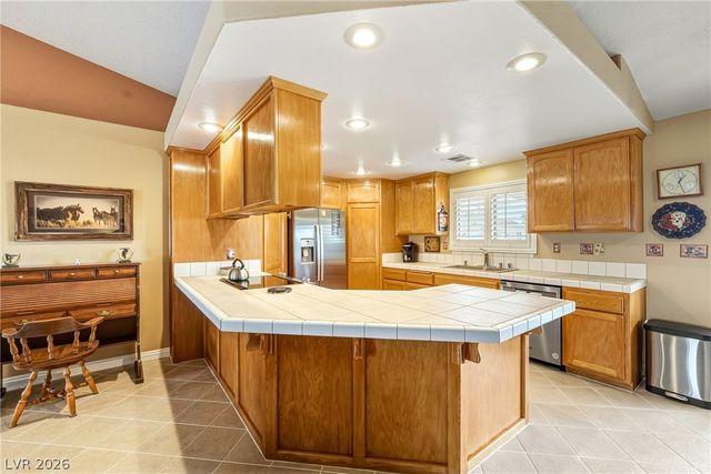 231 Glenoaks Street, Pahrump, NV 89048