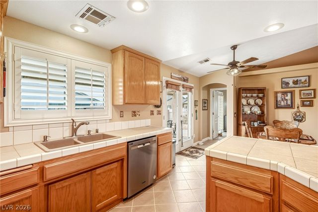 231 Glenoaks Street, Pahrump, NV 89048