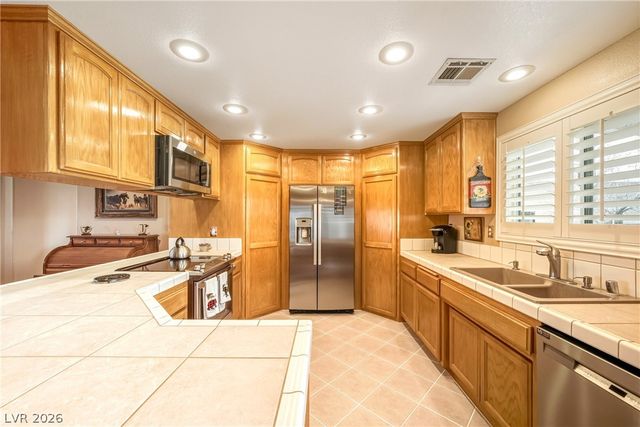 231 Glenoaks Street, Pahrump, NV 89048