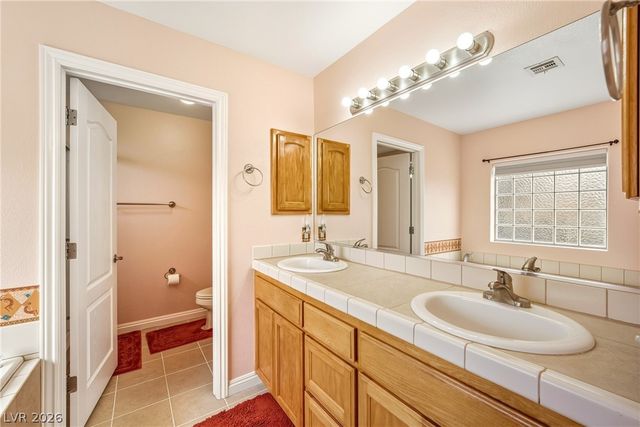 231 Glenoaks Street, Pahrump, NV 89048