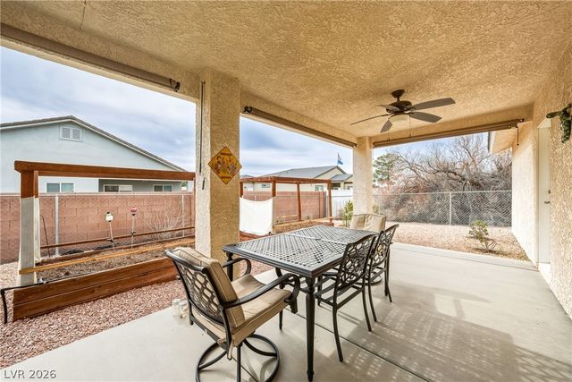 231 Glenoaks Street, Pahrump, NV 89048