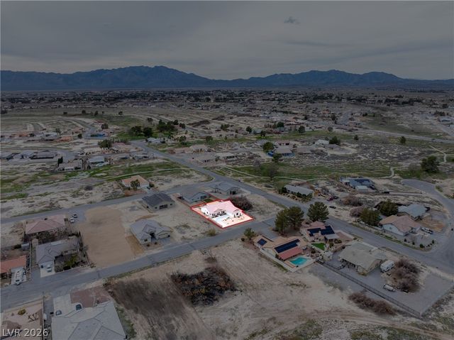231 Glenoaks Street, Pahrump, NV 89048