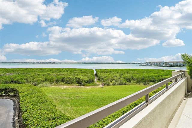 1501 GULF BOULEVARD 104, Clearwater Beach, FL 33767