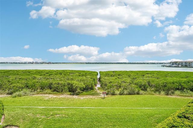 1501 GULF BOULEVARD 104, Clearwater Beach, FL 33767