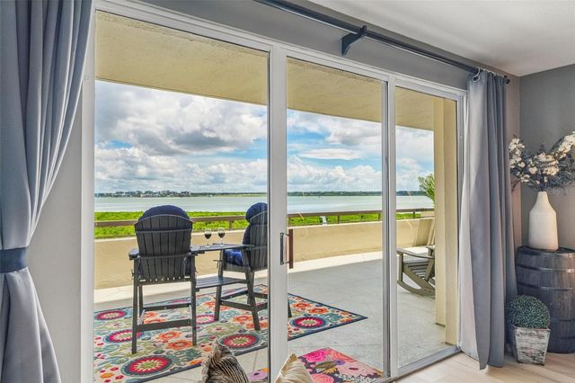 1501 GULF BOULEVARD 104, Clearwater Beach, FL 33767
