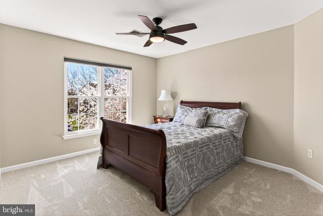 22103 VANTAGE POINTE PL, Ashburn, VA 20148