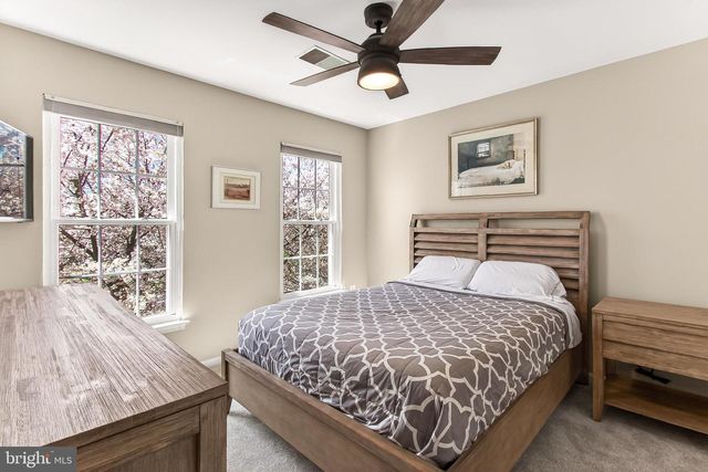 22103 VANTAGE POINTE PL, Ashburn, VA 20148