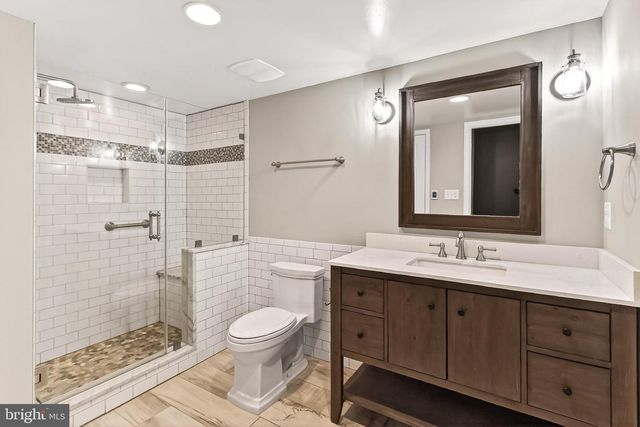 22103 VANTAGE POINTE PL, Ashburn, VA 20148