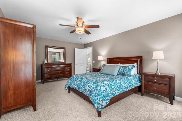 161 Winding Cedar Drive, Statesville, NC 28677