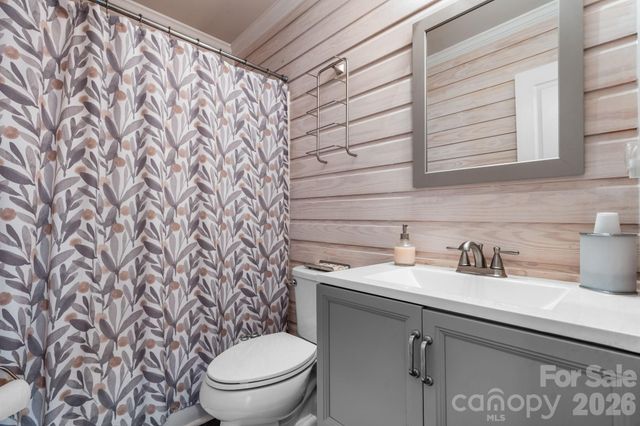 161 Winding Cedar Drive, Statesville, NC 28677