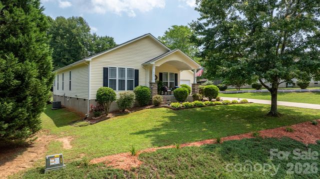 161 Winding Cedar Drive, Statesville, NC 28677