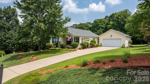 161 Winding Cedar Drive, Statesville, NC 28677