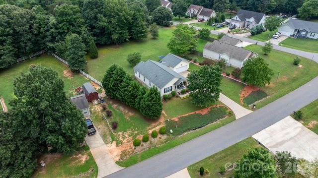 161 Winding Cedar Drive, Statesville, NC 28677