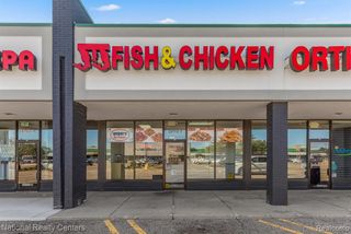 29702 Southfield Road, Southfield, MI 48076