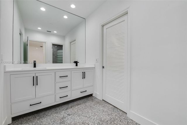 11401 SW 67th Ave, Pinecrest, FL 33156