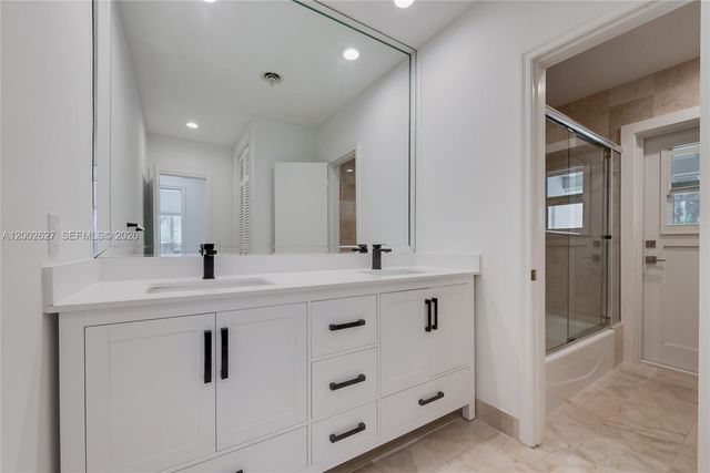 11401 SW 67th Ave, Pinecrest, FL 33156