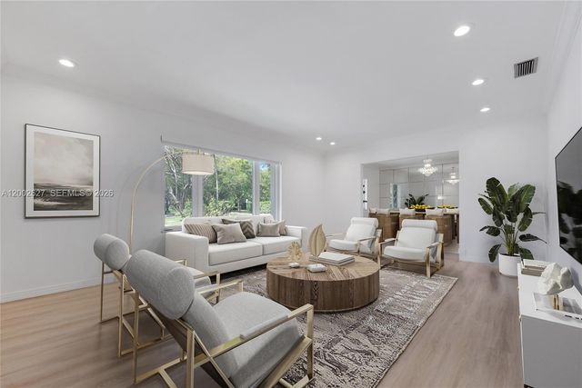 11401 SW 67th Ave, Pinecrest, FL 33156