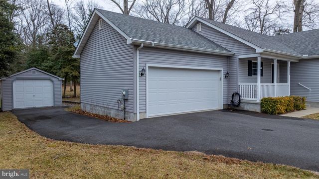 8035 ARMIGER DR N, Seaford, DE 19973