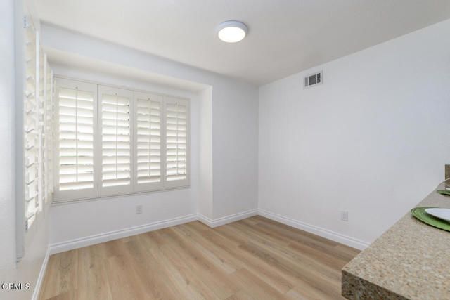 42025 Village 42, Camarillo, CA 93012