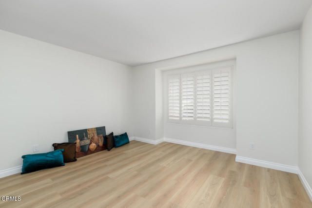 42025 Village 42, Camarillo, CA 93012