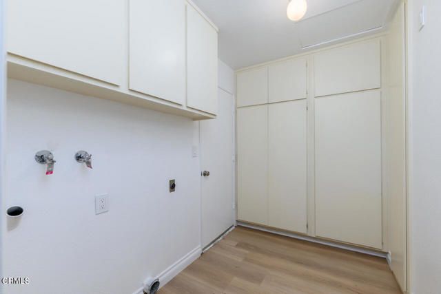 42025 Village 42, Camarillo, CA 93012