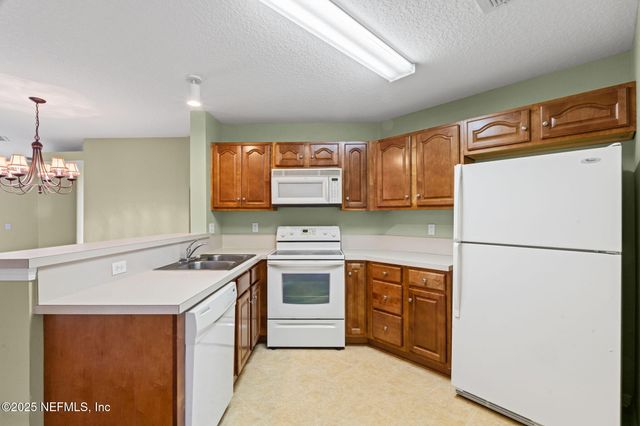 1870 GREEN SPRINGS Circle A, Fleming Island, FL 32003