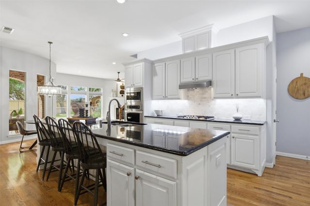 8605 Herns Meadow Lane, Mckinney, TX 75071