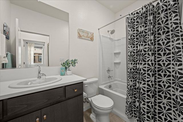 3360 Gallatin Dr, Folsom, CA 95630