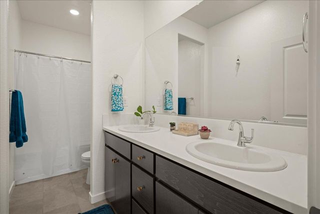 3360 Gallatin Dr, Folsom, CA 95630