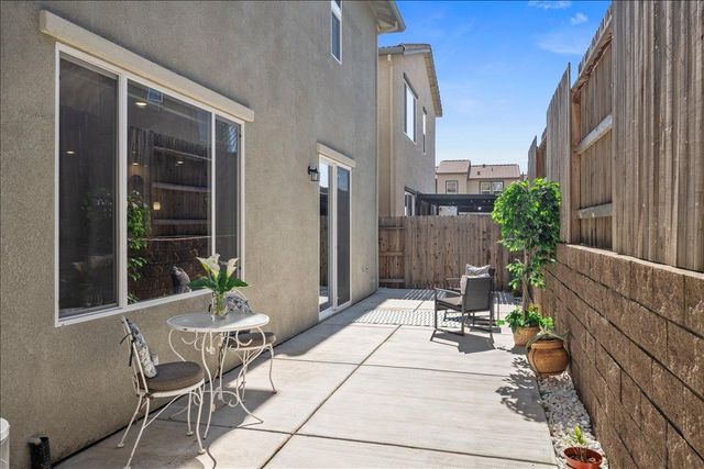 3360 Gallatin Dr, Folsom, CA 95630