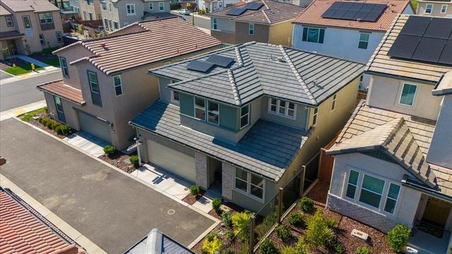 3360 Gallatin Dr, Folsom, CA 95630